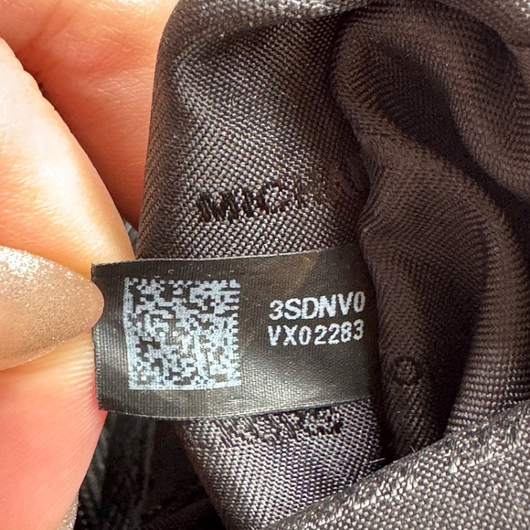 Michael Kors Mercer Medium Top Zip Multifunction Tote - Black Pebbled Leather - Picture 10 of 15